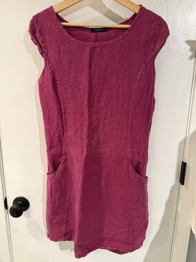 Linen Pocket Shift Dress in Berry